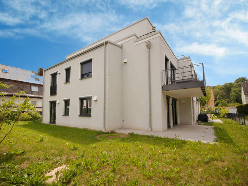 Moderne 3-Zimmer-GartenWohnung mit Einbauküche und Terrasse