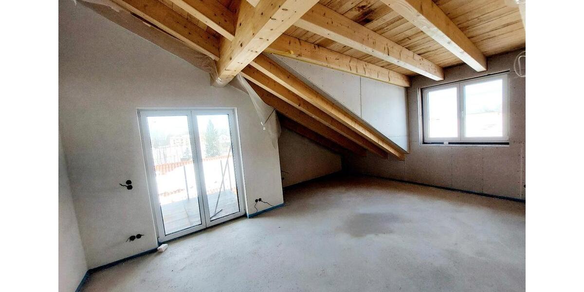 Dachgeschoßwohnung Sulzberg - 3 Zimmer, 105 m&sup2;, 1.600&euro; | Angebot:24464301