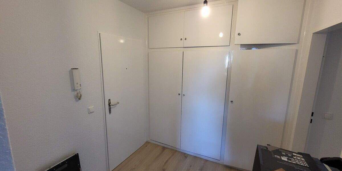 Etagenwohnung Lübeck St. Jürgen St. Jürgen - 2 Zimmer, 73 m&sup2;, 800&euro; | Angebot:25108122