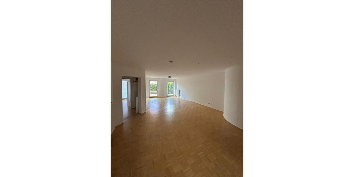 Lichtdurchflutete moderne Erdgeschosswohnung 2 zimmer