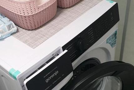 vermiete ein Zimmer 1 zimmer