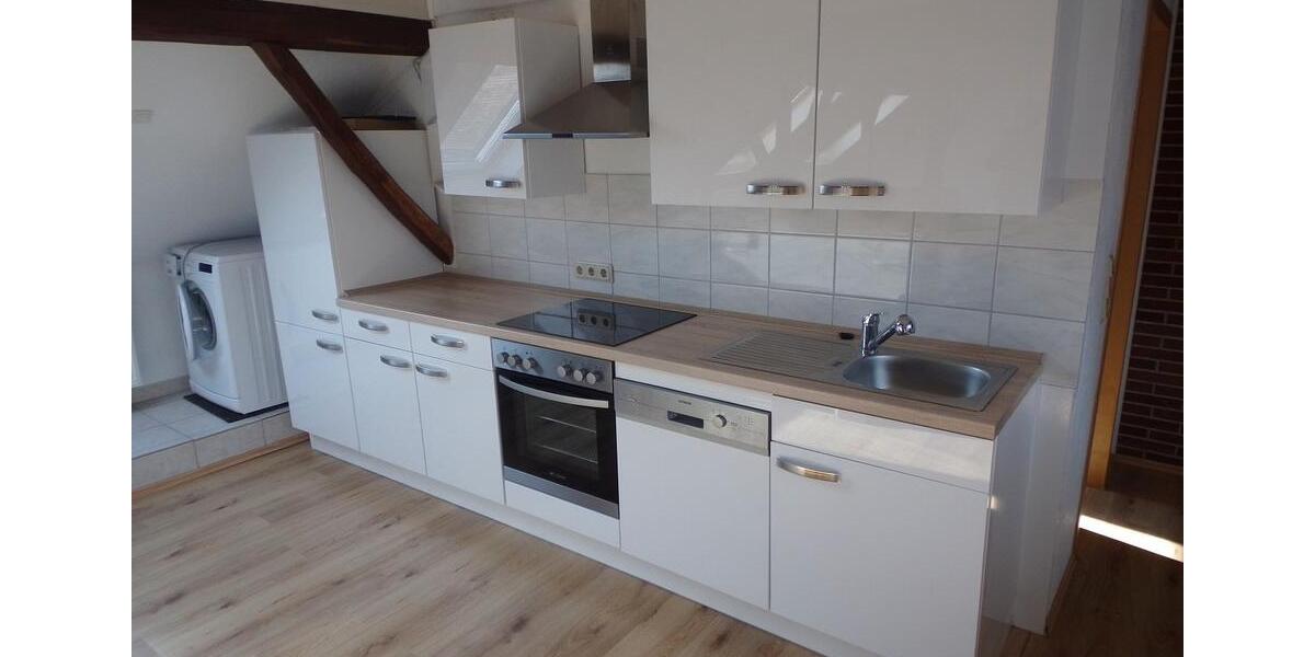 Dachgeschoßwohnung Hargesheim - 4 Zimmer, 132 m&sup2;, 960&euro; | Angebot:26350346
