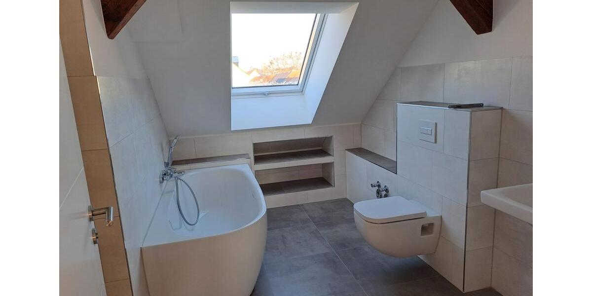 4-Raum - Penthouse mit zwei großen Balkonen - 165 qm Wohnfläche - PKW Stellplatz 4 zimmer