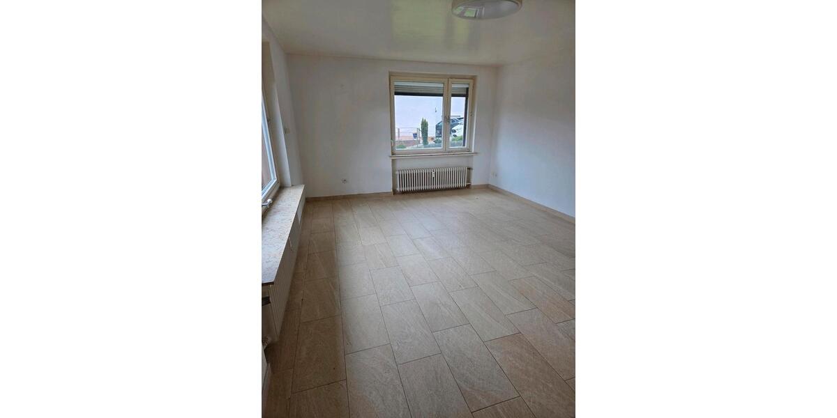 Erdgeschoßwohnung Freden (Leine) - 3 Zimmer, 87 m&sup2;, 700&euro; | Angebot:25903296