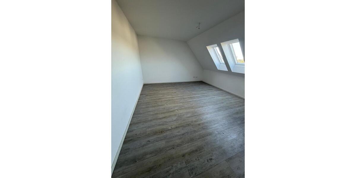 Zwei schöne helle Zimmer in WG zu vermieten zimmer