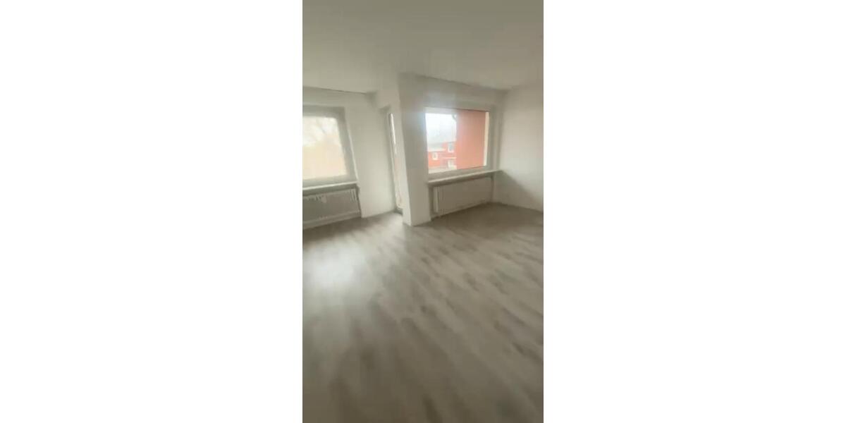 Schöne Dreizimmerwohnung, zentral gelegene der Oertzetal Kaserne 3 zimmer