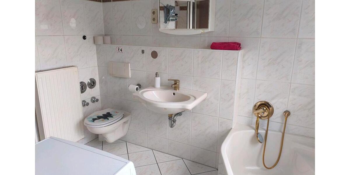 Etagenwohnung Ohrdruf - 3 Zimmer, 75 m&sup2;, 650&euro; | Angebot:26264961