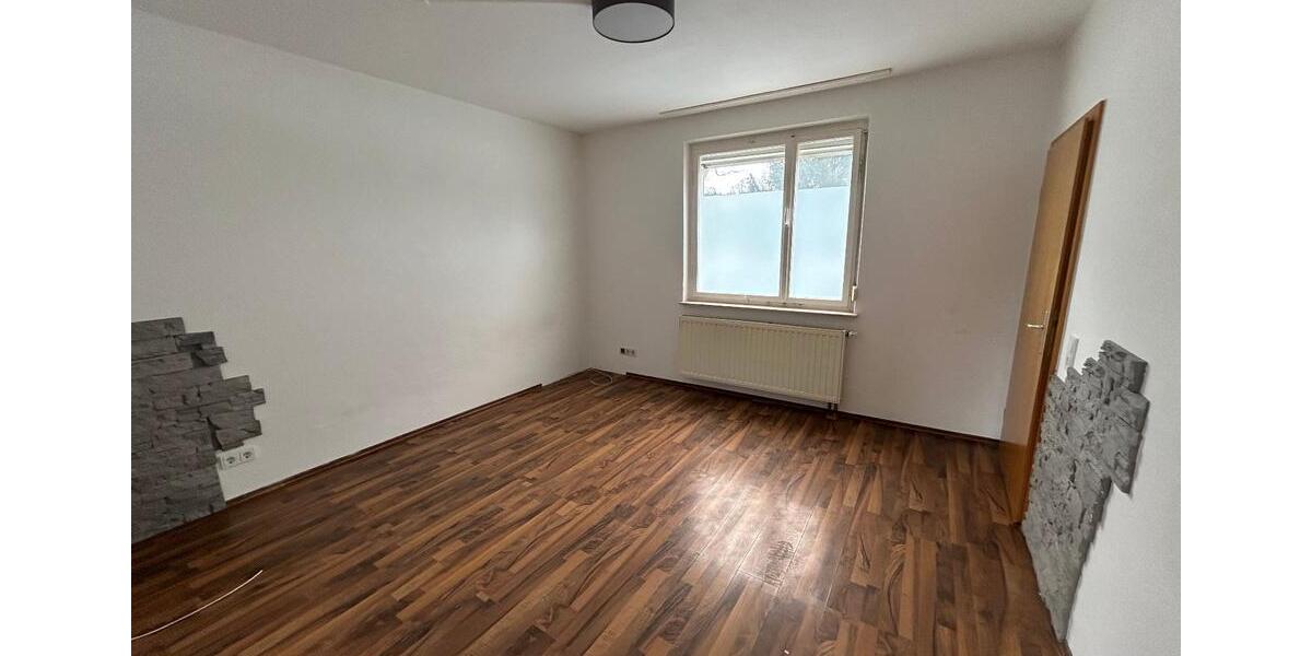 Reihenhaus Heidenheim an der Brenz - 2 Zimmer, 65 m&sup2;, 600&euro; | Angebot:24814187