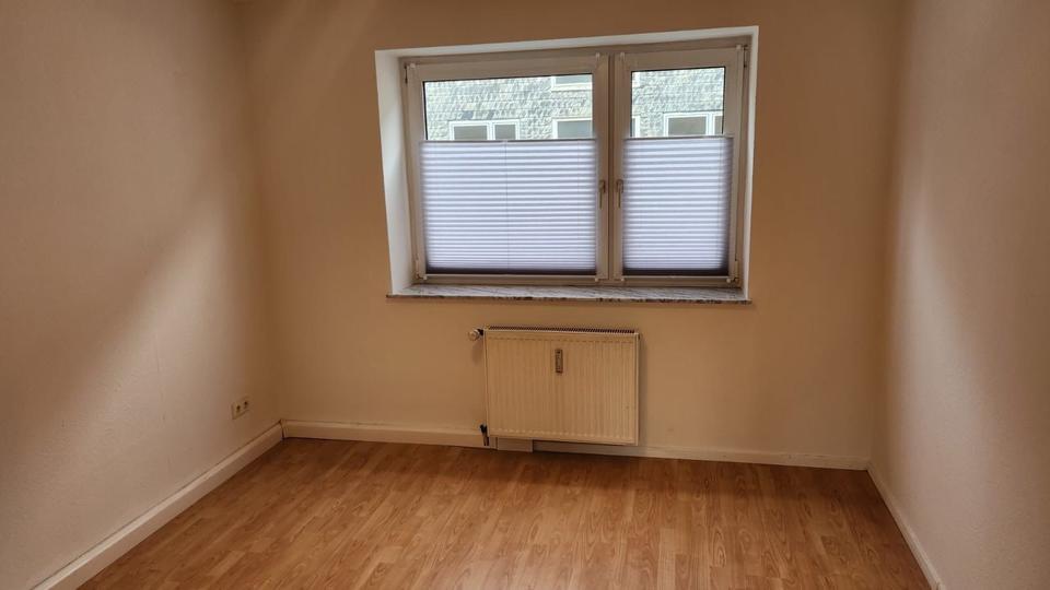 Etagenwohnung Wuppertal Brill - 2 Zimmer, 35 m&sup2;, 300&euro; | Angebot:26688545