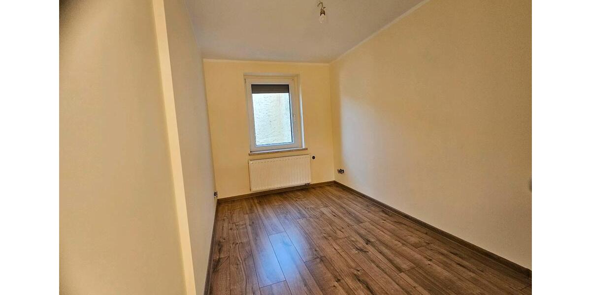 Erdgeschoßwohnung Annaburg - 3 Zimmer, 75 m&sup2;, 690&euro; | Angebot:26394654