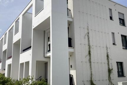 Wohnung Wolfsburg - 2 Zimmer, 83 m&sup2;, 899&euro; | Angebot:26086545
