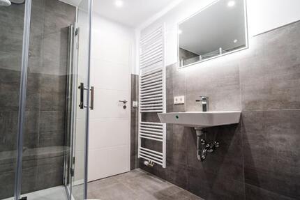 Renovierte 2-ZKB Wohnung mit Einbauküche und Balkon in Duisburg! 2 zimmer