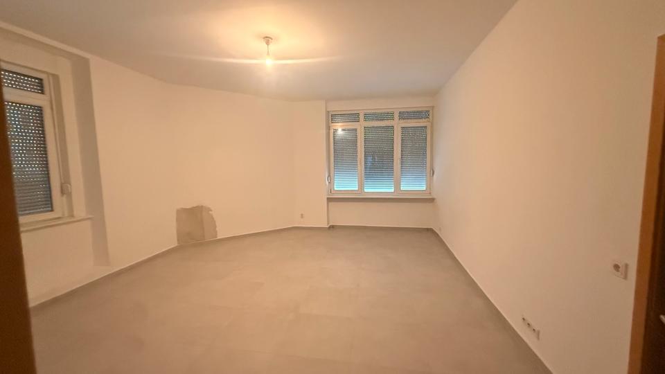 Erdgeschoßwohnung Völklingen - 2 Zimmer, 80 m&sup2;, 650&euro; | Angebot:25048106