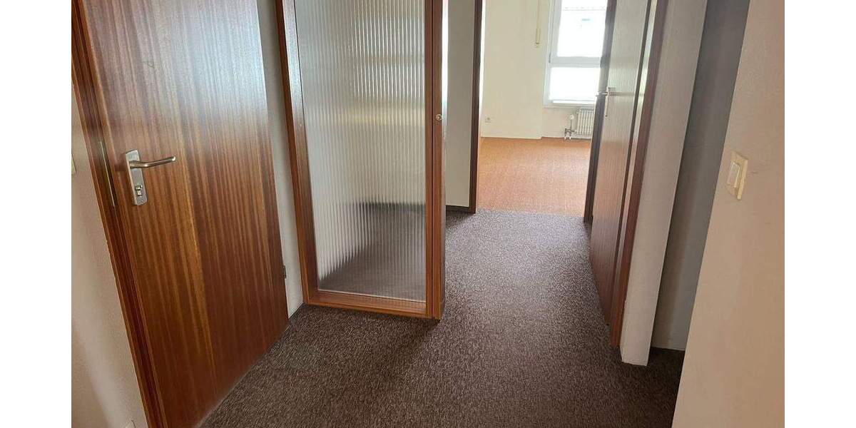 Etagenwohnung Nürnberg Zerzabelshof - 4 Zimmer, 115 m&sup2;, 1.350&euro; | Angebot:26672598