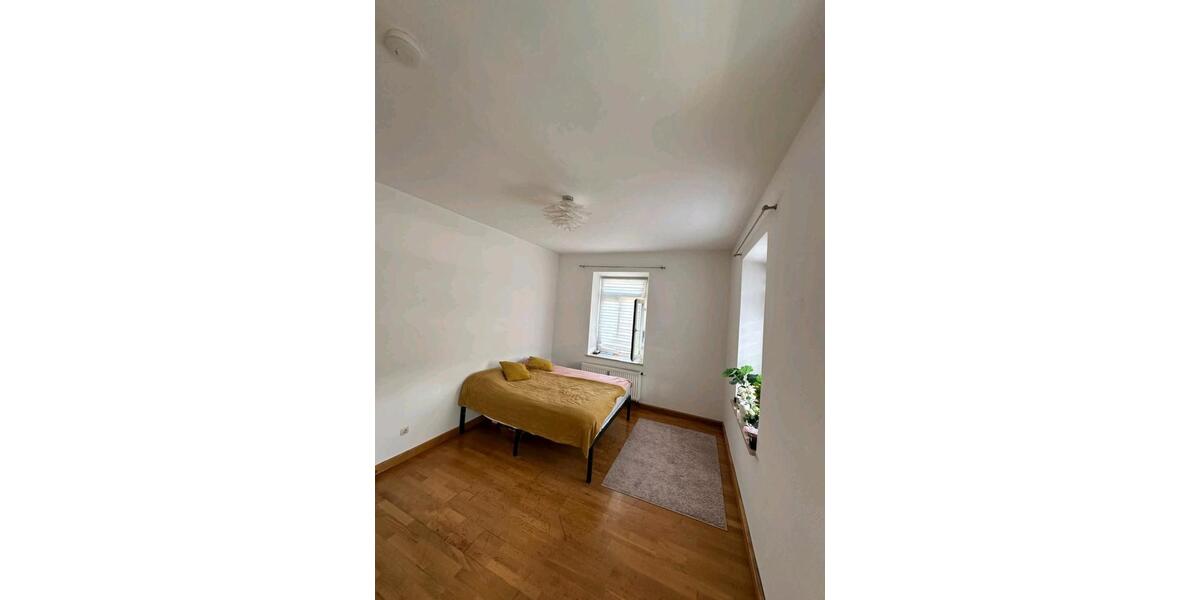 2 verbundene Zimmer in WGsüd-balkon sonnendurchflutet 2 zimmer