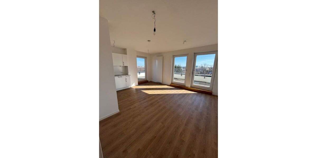 Etagenwohnung Schönefeld - 3 Zimmer, 90 m&sup2;, 1.360&euro; | Angebot:25665029