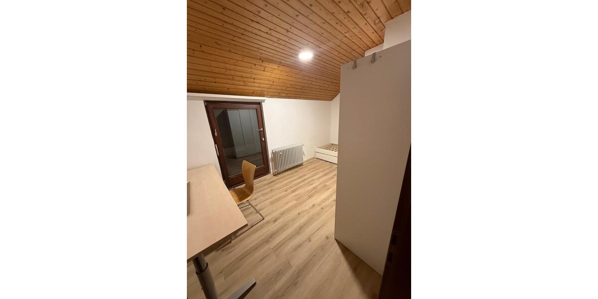 Wohnen auf Zeit Tübingen Derendingen - 1 Zimmer, 12 m&sup2;, 550&euro; | Angebot:26553446