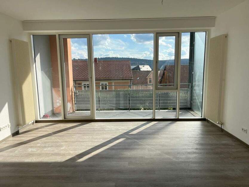 Schöne, helle 3-Zimmer-Wohnung mit Balkon in zentraler Lage 3 zimmer