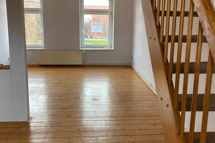 Wohnung Staßfurt - 2 Zimmer, 67 m&sup2;, 360&euro; | Angebot:25960412