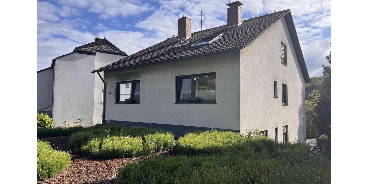 Etagenwohnung Sinzig - 4 Zimmer, 105 m&sup2;, 1.290&euro; | Angebot:26617391
