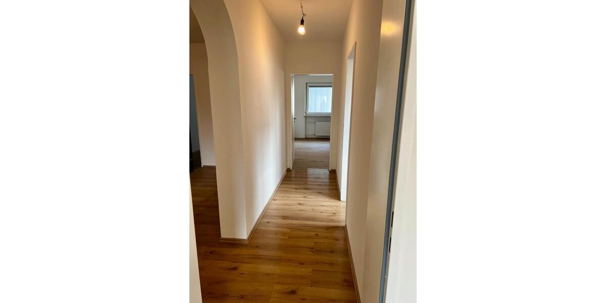 Erdgeschoßwohnung Waldsassen - 3 Zimmer, 85 m&sup2;, 600&euro; | Angebot:26580900