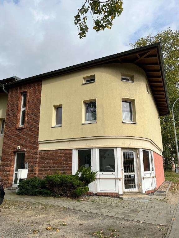 Einzelhandel in Brandenburg an der Havel 694,72 € 86.84 m²