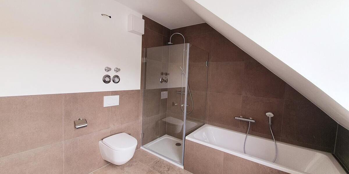Exklusive 4-Zimmer-Wohnung - mit Einbauküche- hochwertig ausgestattet! - Maisonettenwohnung Chemnitz Kapellenberg | Angebot:26931497