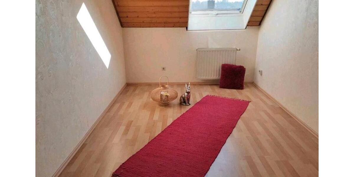 Dachgeschoßwohnung Stimpfach - 3 Zimmer, 73 m&sup2;, 650&euro; | Angebot:26506803