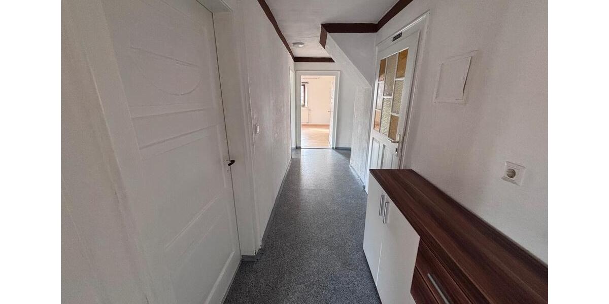 Dachgeschoßwohnung Schnabelwaid - 3 Zimmer, 80 m&sup2;, 700&euro; | Angebot:26033515