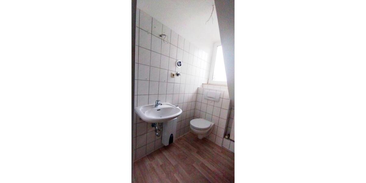 Etagenwohnung Nienburg (Saale) - 1 Zimmer, 32 m&sup2;, 192&euro; | Angebot:24568330