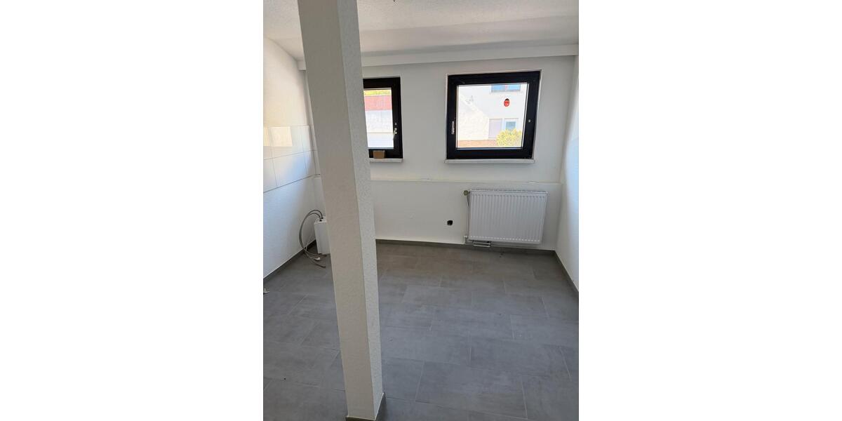 Dachgeschoßwohnung Pohlheim - 4 Zimmer, 105 m&sup2;, 1.500&euro; | Angebot:26285044