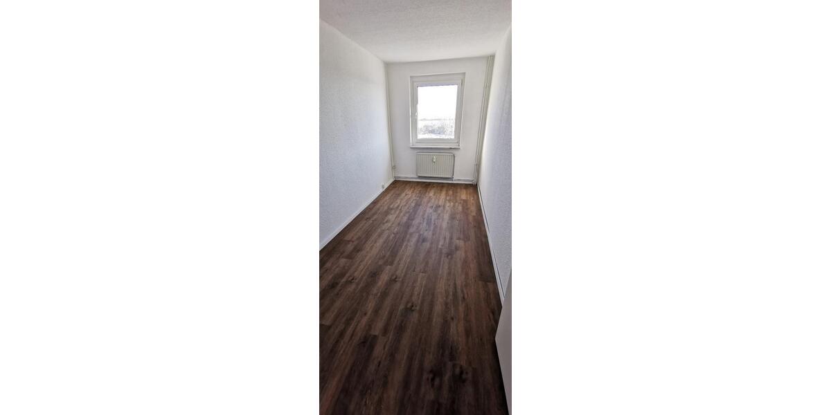 Etagenwohnung Pasewalk - 5 Zimmer, 112 m&sup2;, 840&euro; | Angebot:26242904