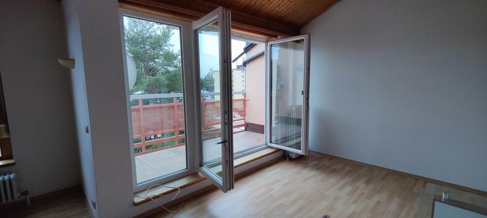 Dachgeschoßwohnung Traunreut Irsing - 2 Zimmer, 65 m&sup2;, 695&euro; | Angebot:24788760