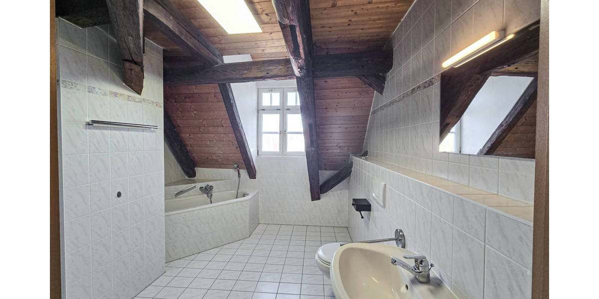 Etagenwohnung Brackenheim - 3 Zimmer, 87 m&sup2;, 890&euro; | Angebot:26400787