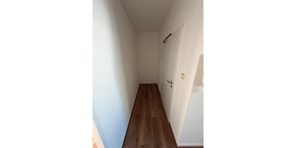 Etagenwohnung Wiesbaden Biebrich - 2 Zimmer, 47 m&sup2;, 990&euro; | Angebot:26325843