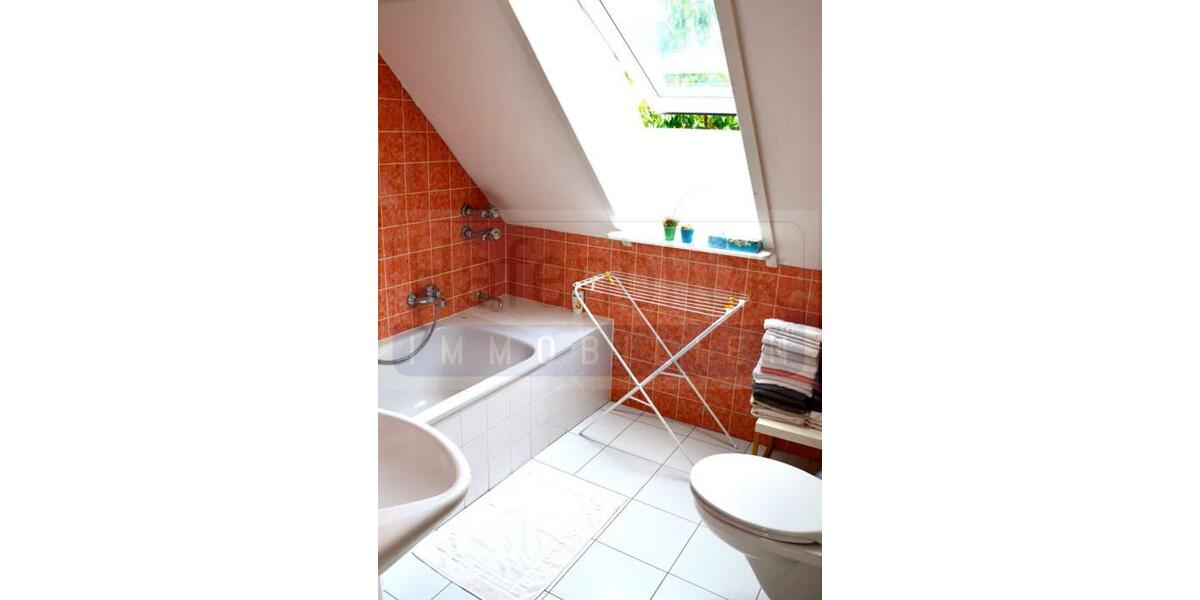 Dachgeschoßwohnung Seevetal - 4 Zimmer, 75 m&sup2;, 1.800&euro; | Angebot:20804840