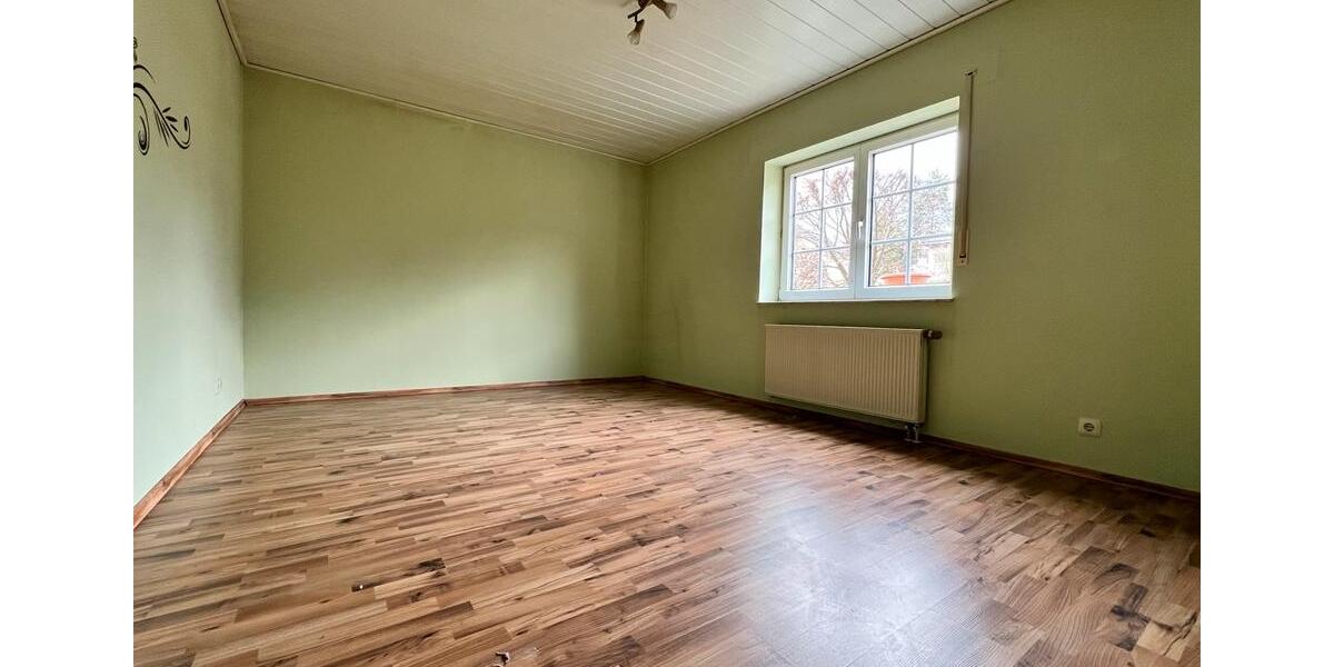 Etagenwohnung Neuberg - 3 Zimmer, 85 m&sup2;, 1.350&euro; | Angebot:26248562