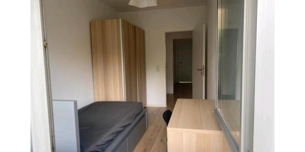 Etagenwohnung Neuss - 1 Zimmer, 9 m&sup2;, 500&euro; | Angebot:26548389