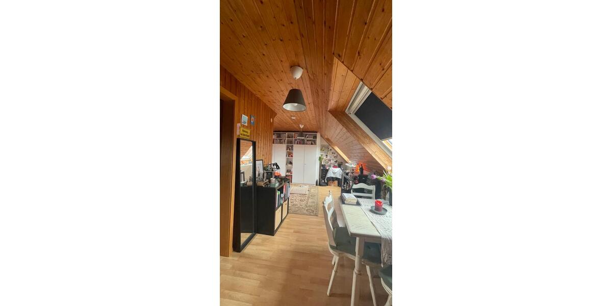 Dachgeschoßwohnung Kaiserslautern Bahnheim - 2 Zimmer, 35 m&sup2;, 320&euro; | Angebot:25262870