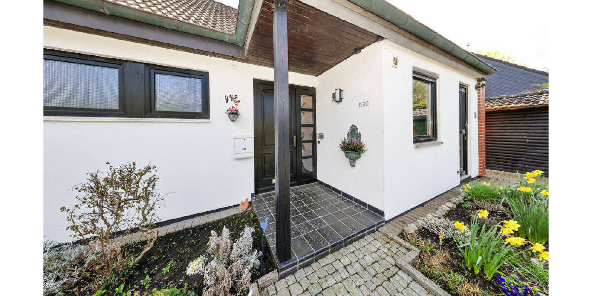 Doppelhaushälfte Wilhelmshaven-Aldenburg Neuende - 5 Zimmer, 141 m&sup2;, 1.100&euro; | Angebot:26741173