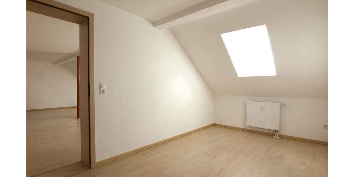 Etagenwohnung Frankenberg - 4 Zimmer, 76 m&sup2;, 450&euro; | Angebot:25821058