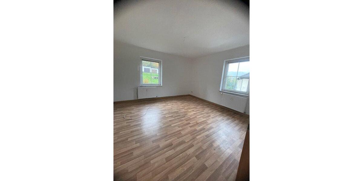 Etagenwohnung Probstzella - 4 Zimmer, 81 m&sup2;, 460&euro; | Angebot:26134114