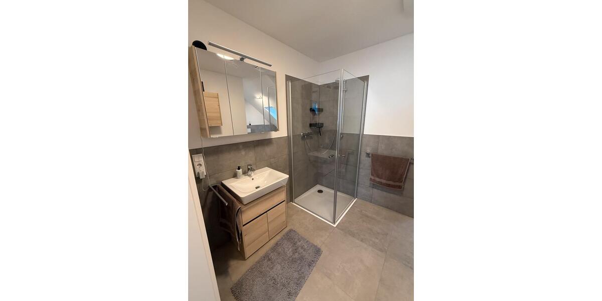 Dachgeschoßwohnung Olsberg - 3 Zimmer, 93 m&sup2;, 850&euro; | Angebot:24477254