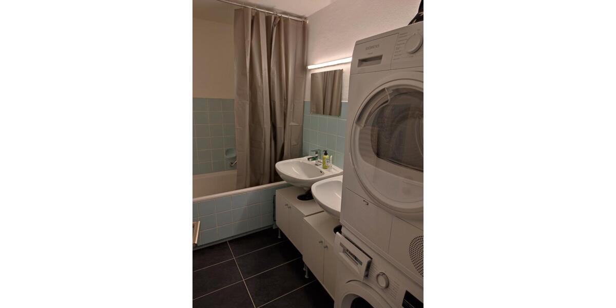 Wohnen auf Zeit Stuttgart Sillenbuch - 16 Zimmer, 66 m&sup2;, 520&euro; | Angebot:26607790