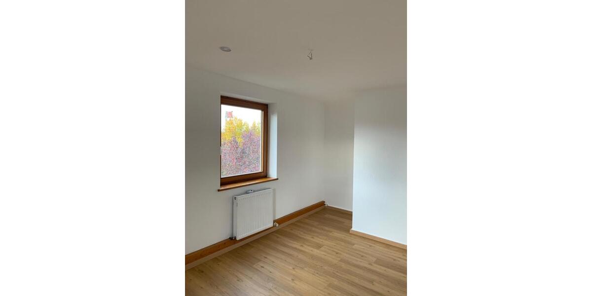 Dachgeschoßwohnung Mengen - 2 Zimmer, 58 m&sup2;, 580&euro; | Angebot:24742878