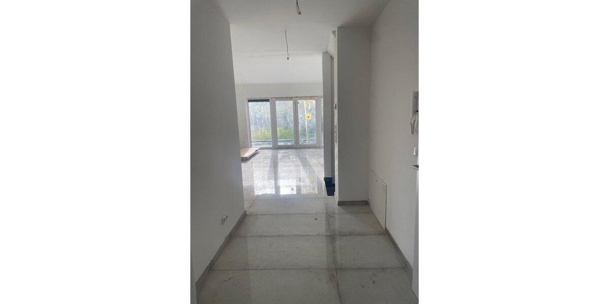 Erdgeschoßwohnung Hamburg Wandsbek - 5 Zimmer, 135 m&sup2;, 2.500&euro; | Angebot:26497068