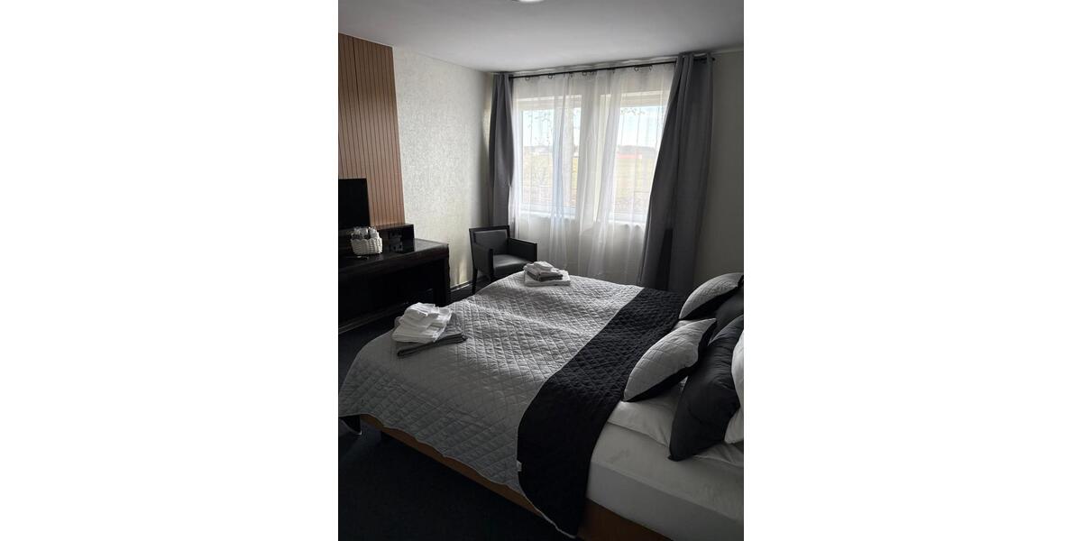 Wohnen auf Zeit Müncheberg - 6 Zimmer, 12 m&sup2;, 50&euro; | Angebot:26417560