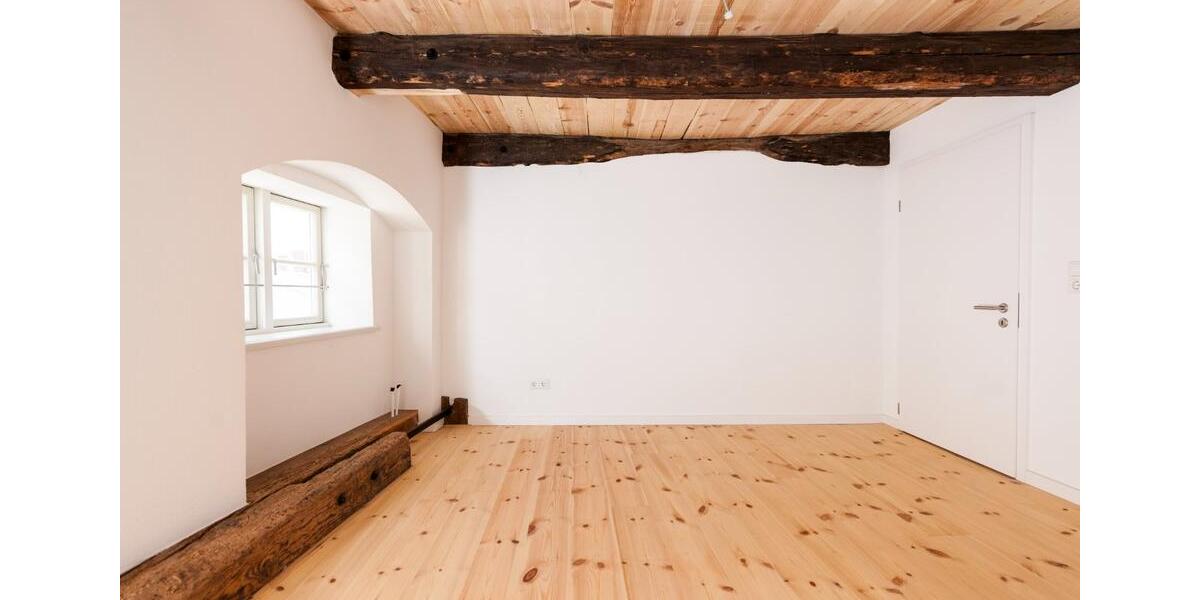 Etagenwohnung Güstrow - 4 Zimmer, 117 m&sup2;, 1.050&euro; | Angebot:25781150