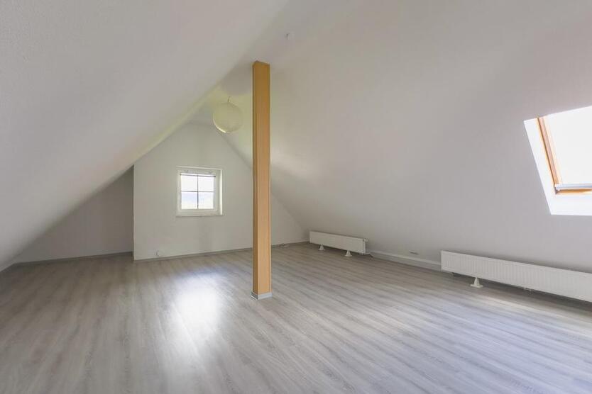 Lichtdurchflutete Maisonette-Wohnung mit gemütlichem Wohnflair