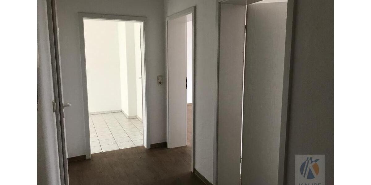 Etagenwohnung Riesa - 2 Zimmer, 64 m&sup2;, 340&euro; | Angebot:24536412